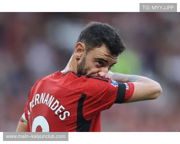 曼联靠二次进攻再次形成压力，强势回归英超赛场